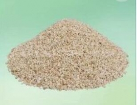 饲料石粉一个便宜但是非常重要的原料